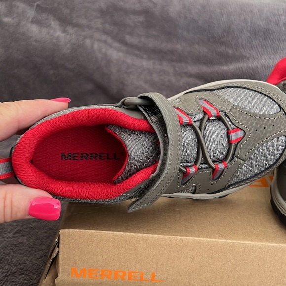 Brand new Merrell shoes - Picture 4 of 4